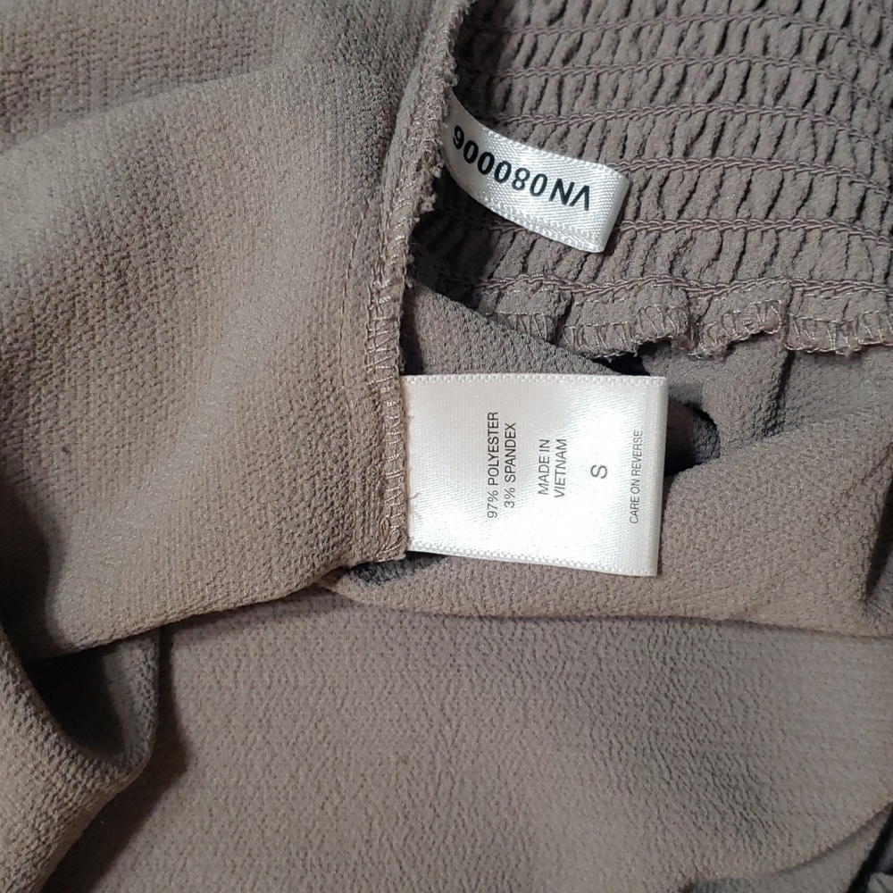 Tan blouse - Picture 7 of 7